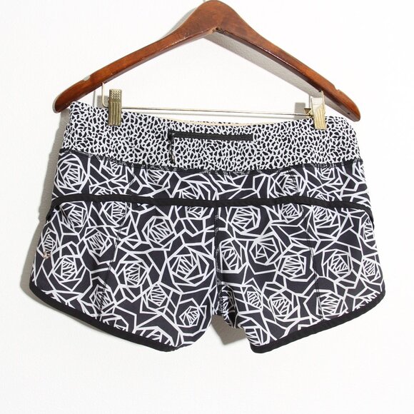 Lululemon Speed Short Posey Black White / Miss Mosaic Black / Black Size 6 - Picture 8 of 12